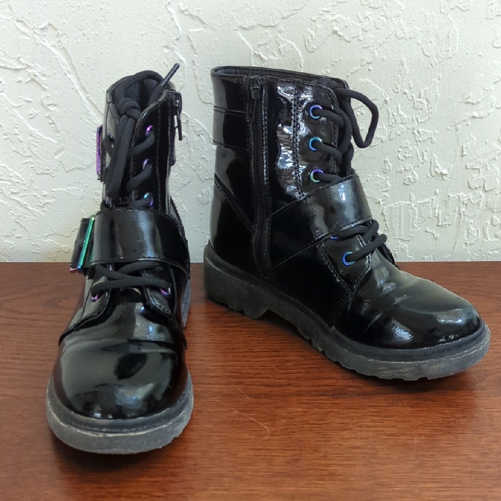 Self Esteem Girls Black Patent Faux Leather Rainbow Sheen Combat Boots Size 2